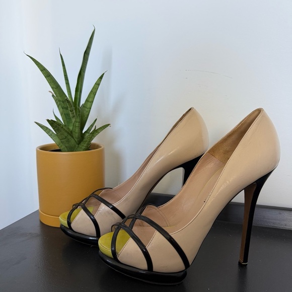 Nicholas Kirkwood nude colourblock peep toe platform heels – IT 39.5 (US 8.5) - Picture 4 of 8